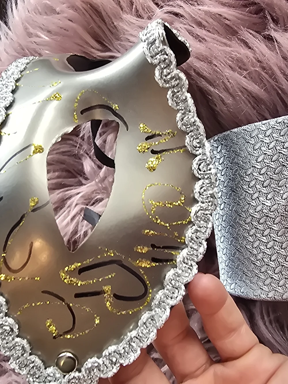 Silver Textured Tie And Mask For Special Moments